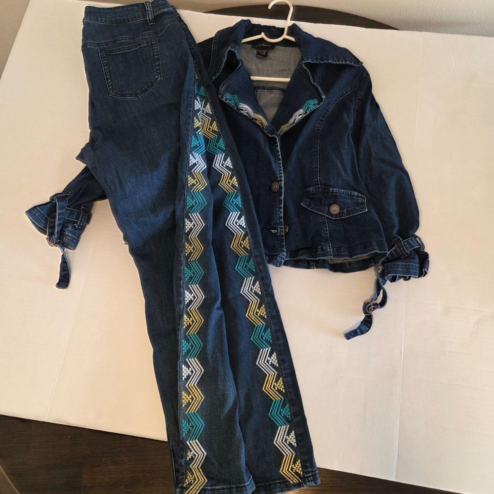 Ashro Denim 2 Piece Set Jacket 16 Jeans 14 Dark Wash Geometric Embroidered Boho